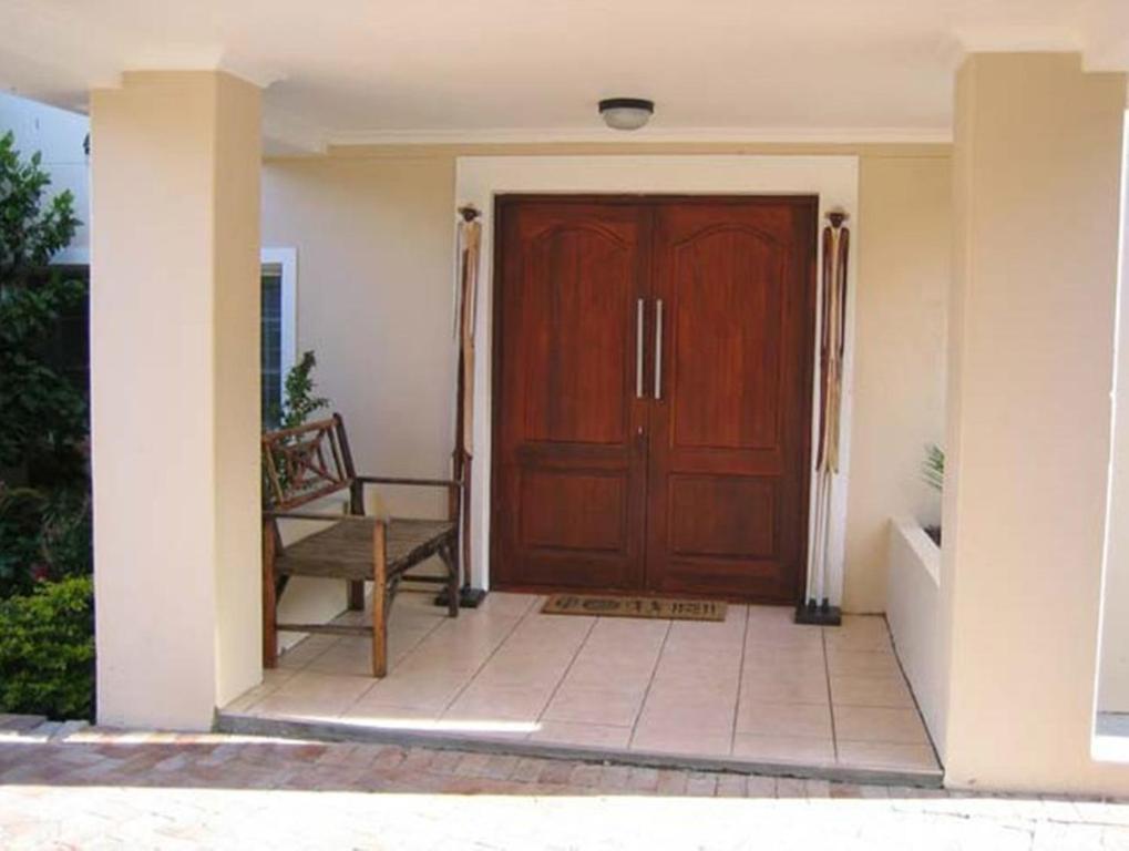 Amakhaya Lodge Хаут Бей Екстериор снимка
